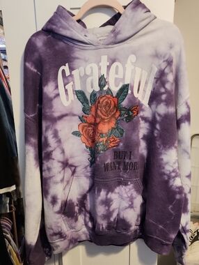 Purple Tie-Dye 'Grateful' Rose Graphic Hoodie